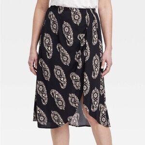 WORN ONCE- Knox Rose Wrap Skirt with draping detail and slit- SIZE XL